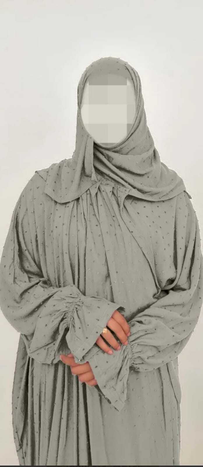 شرشف صلاه منقط مع  طرحة