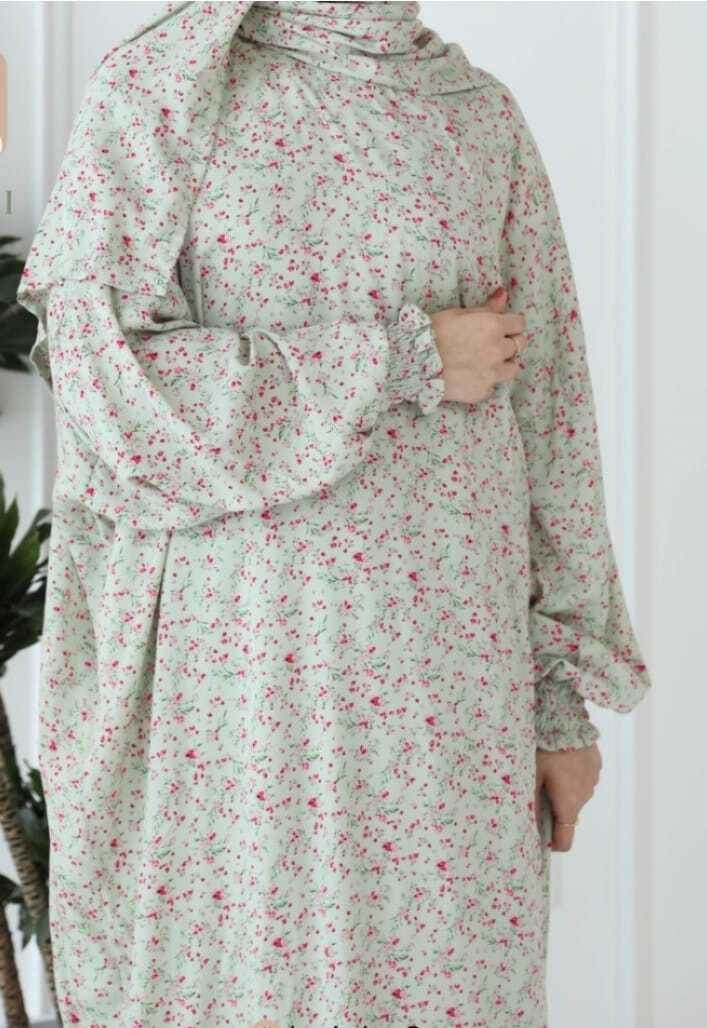 شرشف صلاه مشجر  مع طرحة متصلة